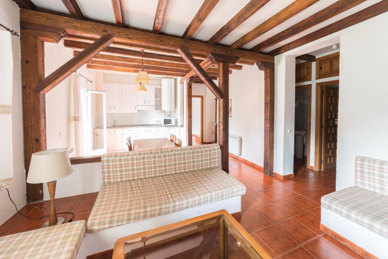 Apartamentos Rurales El Colvillo Trillo Luaran gambar