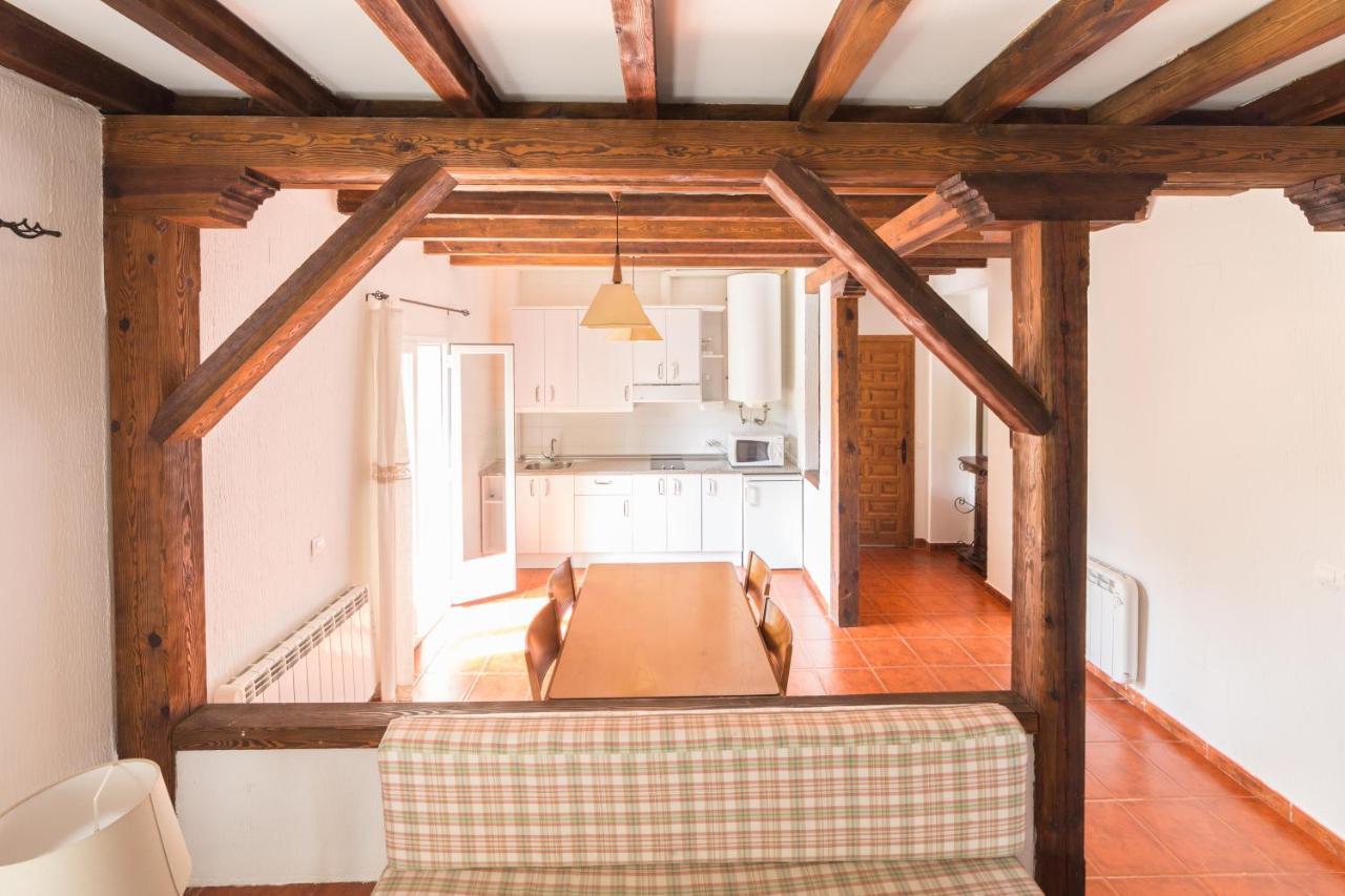 Apartamentos Rurales El Colvillo Trillo Luaran gambar