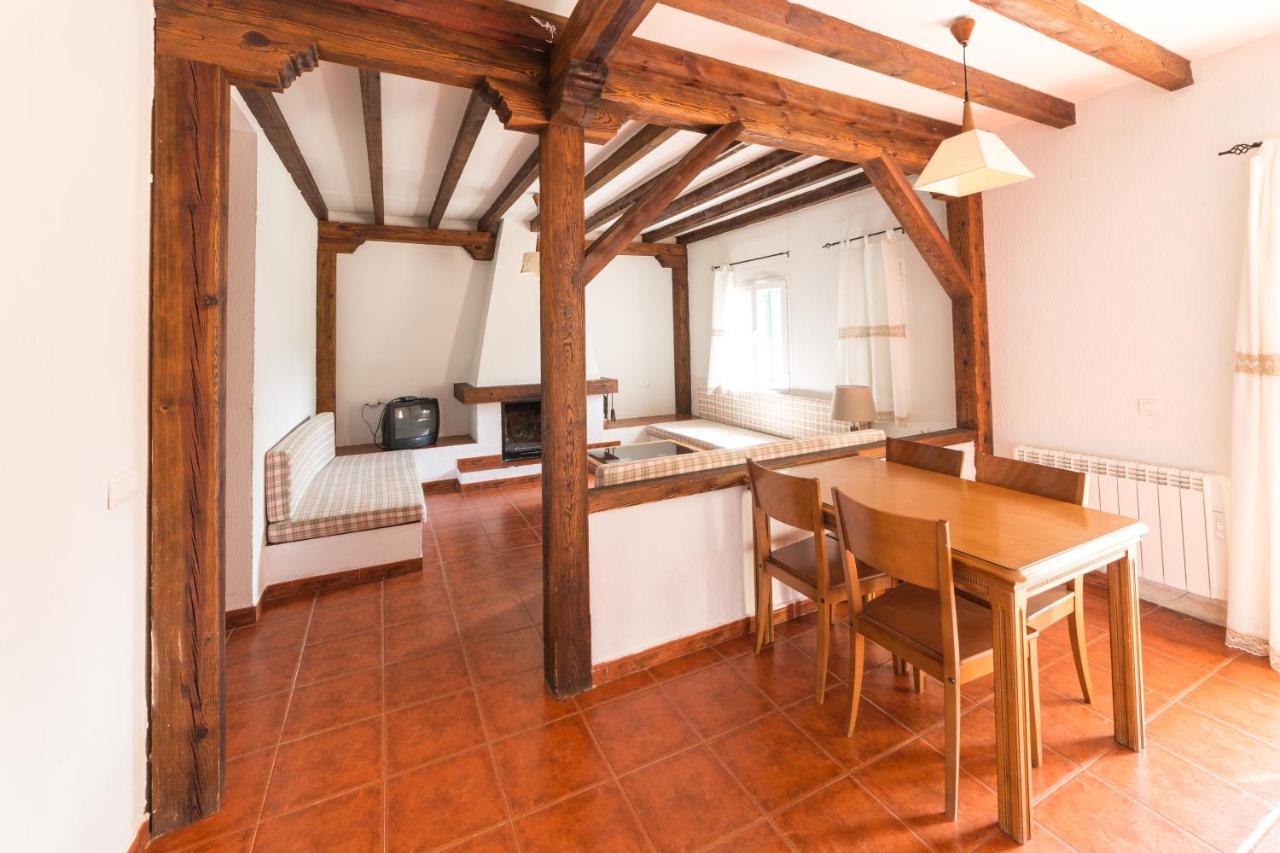 Apartamentos Rurales El Colvillo Trillo Luaran gambar