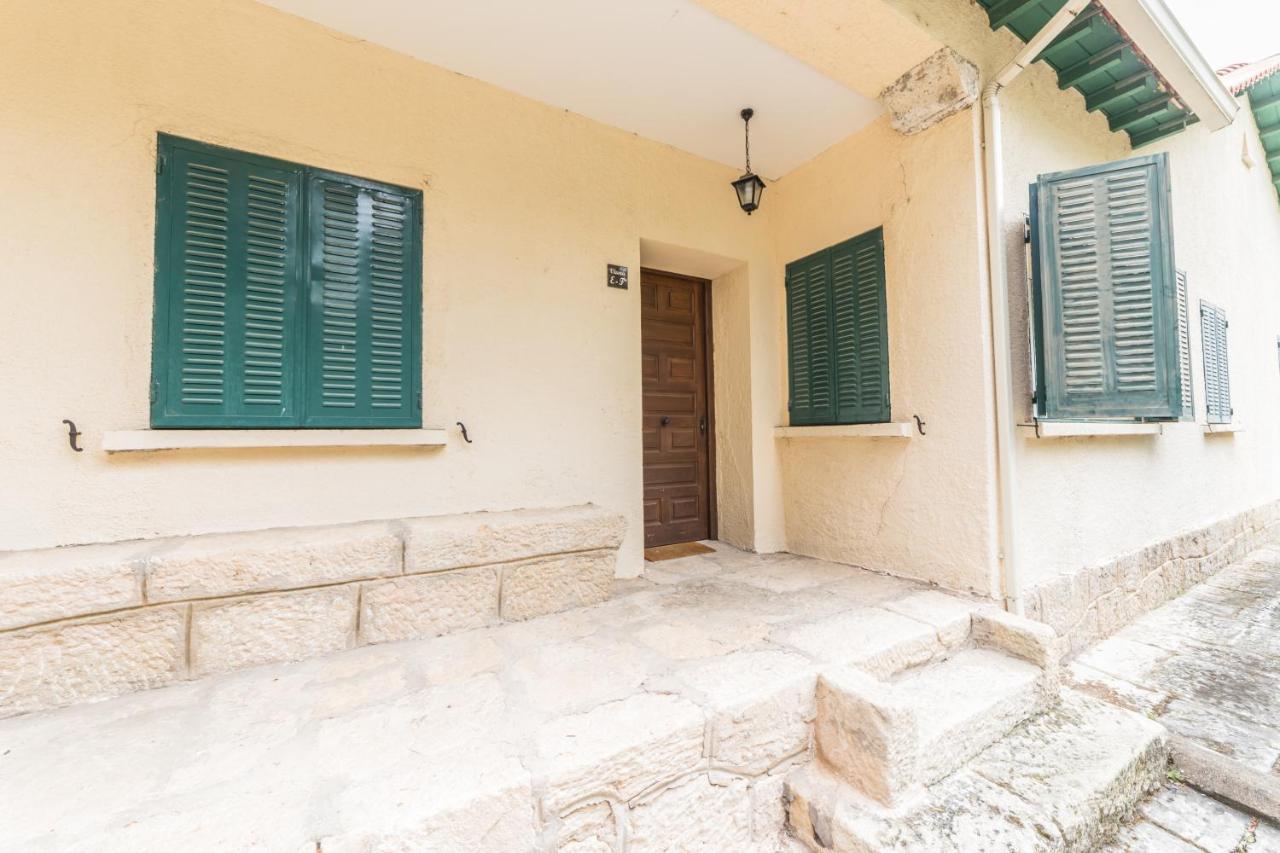 Apartamentos Rurales El Colvillo Trillo Luaran gambar