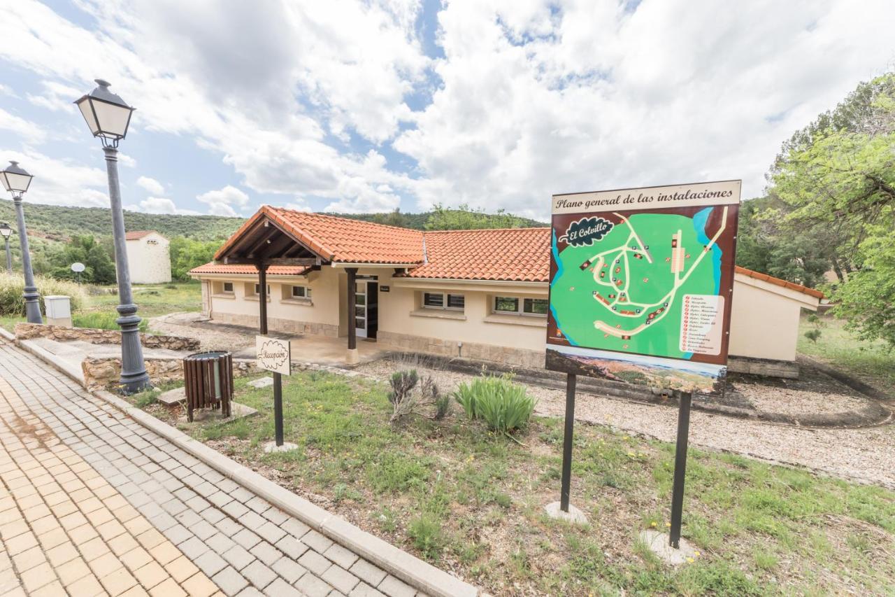 Apartamentos Rurales El Colvillo Trillo Luaran gambar
