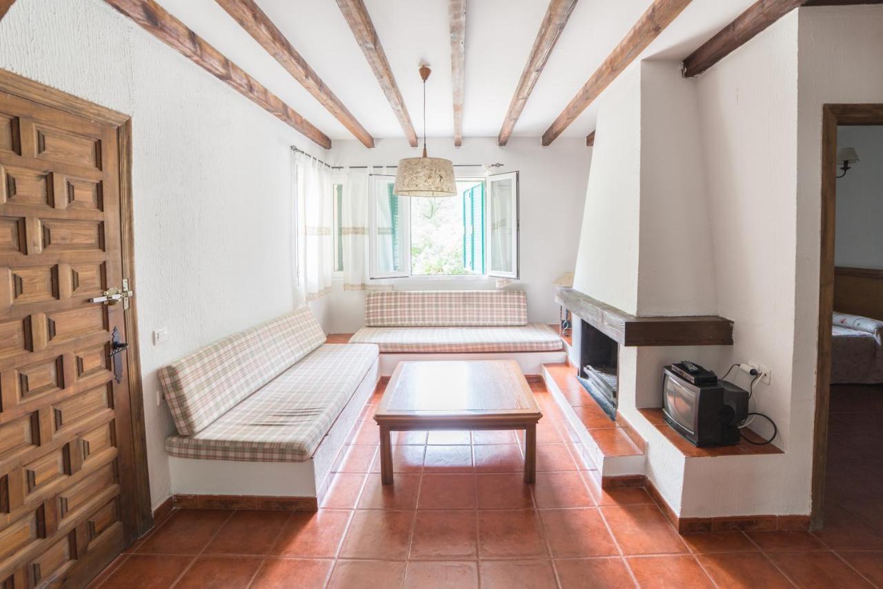 Apartamentos Rurales El Colvillo Trillo Luaran gambar