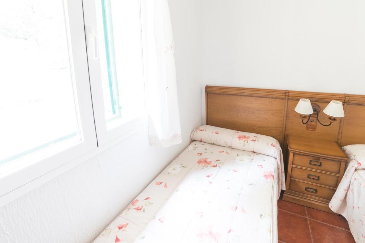 Apartamentos Rurales El Colvillo Trillo Luaran gambar